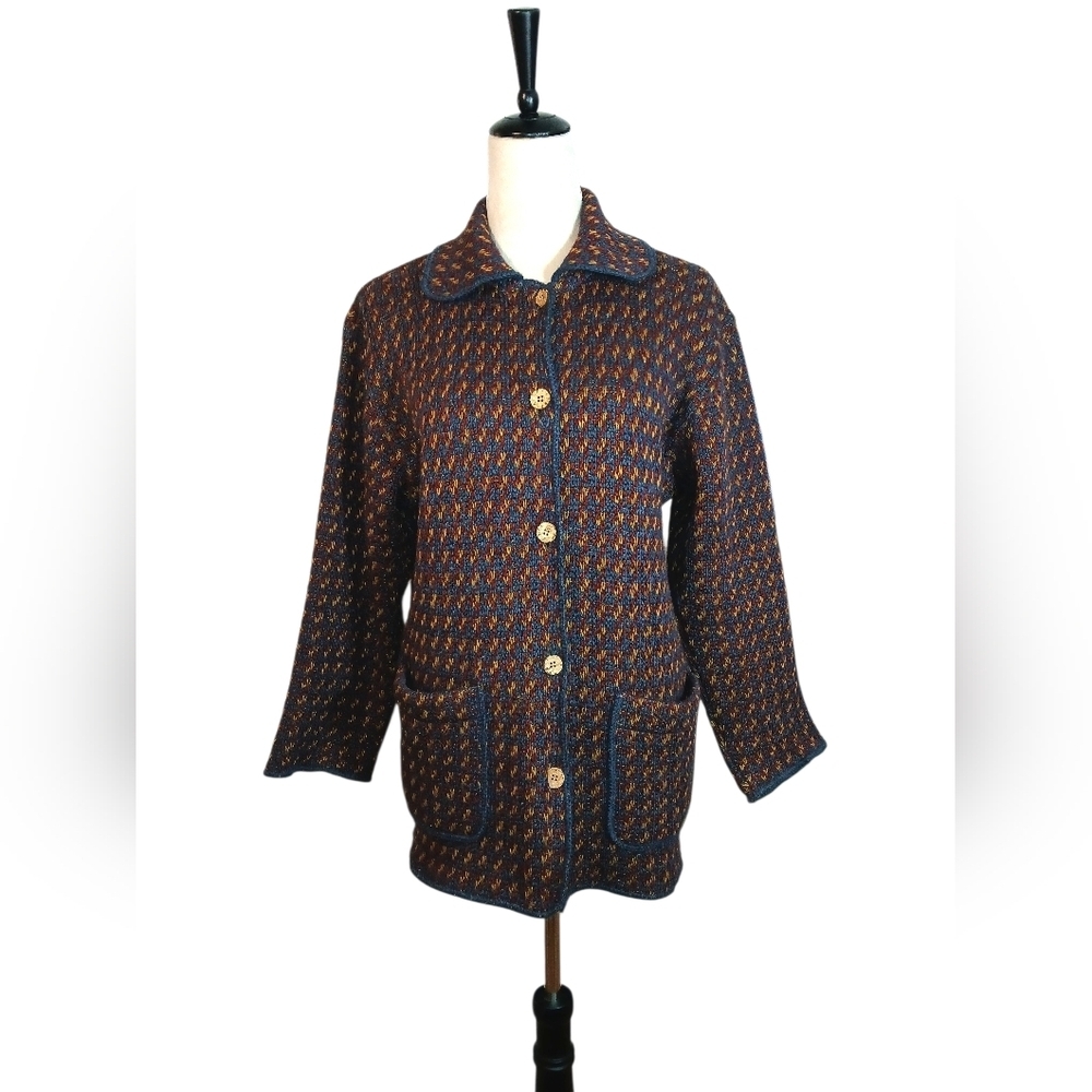 Islandic Wool Jacket Wooden Buttons Patch Pockets